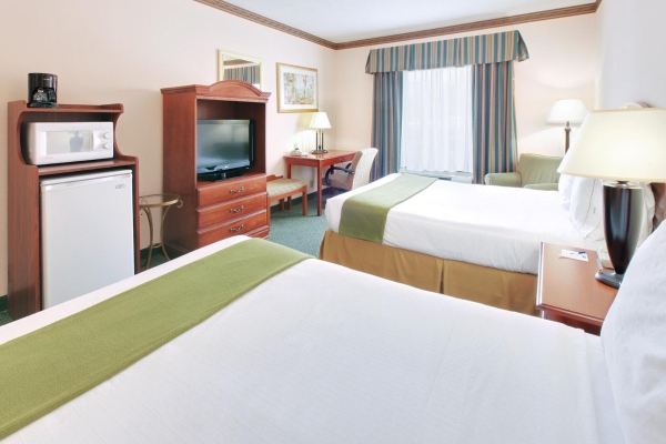 Holiday Inn Express & Suites CLEVELAND (Cleveland)